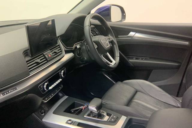 2022 Audi Q5 2.0 Sport 40 TDI quattro 204 PS S tronic