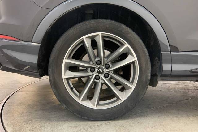 2022 Audi Q3 1.5 Black Edition 35 TFSI  150 PS S tronic