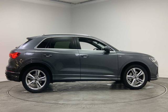 2022 Audi Q3 2.0 S line 40 TFSI quattro 190 PS S tronic