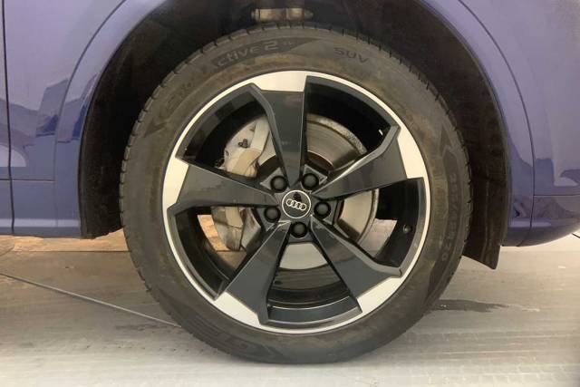 2020 Audi Q5 2.0 Black Edition 40 TDI quattro 190 PS S tronic