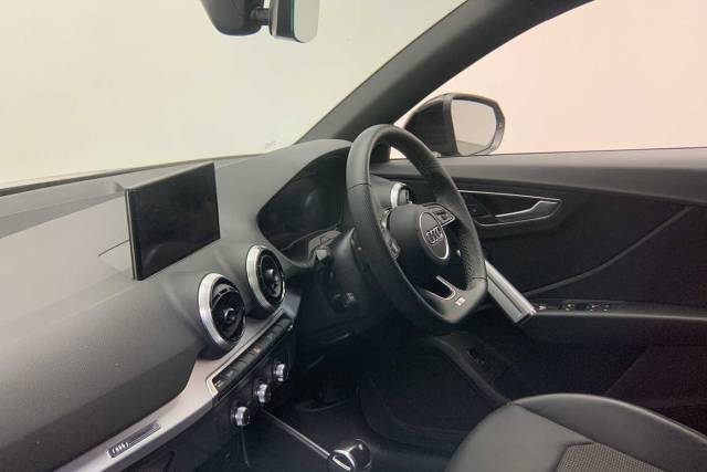 2023 Audi Q2 1.5 Black Edition 35 TFSI  150 PS S tronic