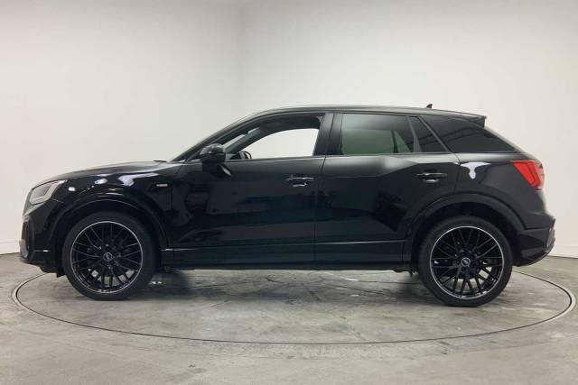 2023 Audi Q2 1.5 Black Edition 35 TFSI  150 PS S tronic