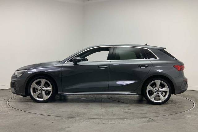 2023 Audi A3 Sportback 1.5 S line 35 TFSI  150 PS S tronic