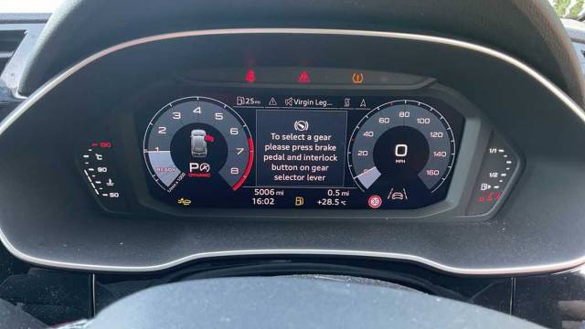 2025 Audi Q3 1.5 S line 35 TFSI  150 PS S tronic