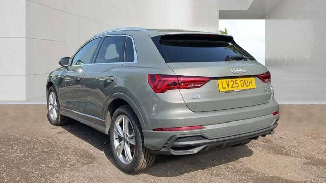 2025 Audi Q3 1.5 S line 35 TFSI  150 PS S tronic