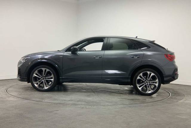 2023 Audi Q3 Sportback TFSI e 1.4 Black Edition 45 TFSI e  245 PS S tronic