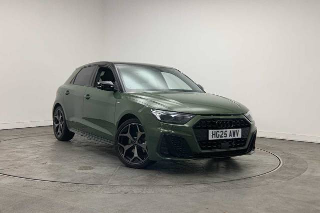 Audi A1 Sportback 1.0 Black Edition 30 TFSI  116 PS S tronic Hatchback Petrol District green, metallic