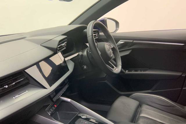 2024 Audi A3 Sportback 1.5 S line 35 TFSI  150 PS S tronic