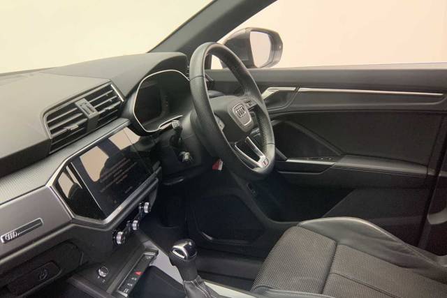 2023 Audi Q3 Sportback 1.5 S line 35 TFSI  150 PS S tronic