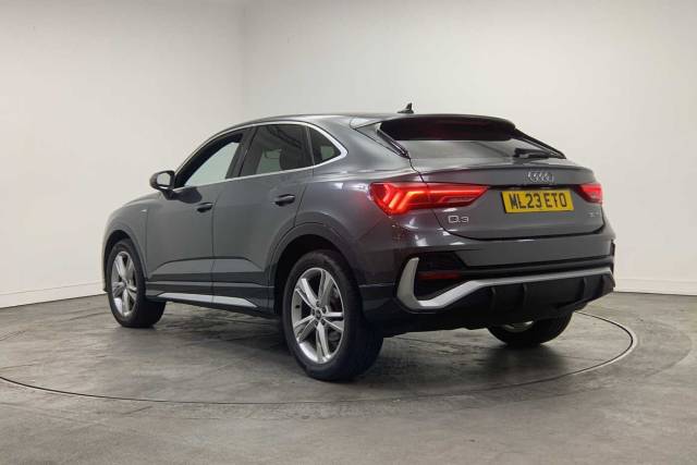 2023 Audi Q3 Sportback 1.5 S line 35 TFSI  150 PS S tronic