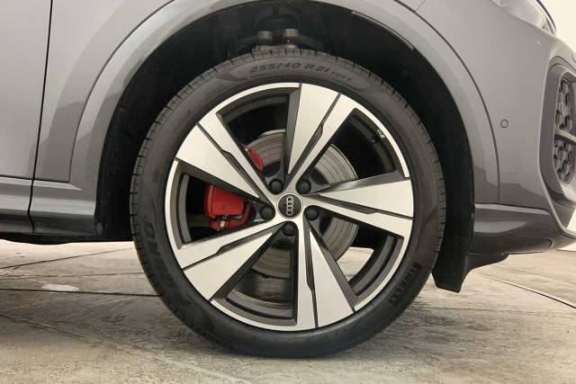 2025 Audi Q5 2.0 SUV Edition 1 TDI quattro 204 PS S tronic
