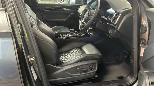 2022 Audi Q5 TFSI e 2.0 Edition 1 50 TFSI e quattro 299 PS S tronic