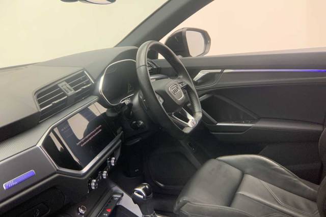 2020 Audi Q3 Sportback 2.0 Edition 1 35 TDI  150 PS S tronic