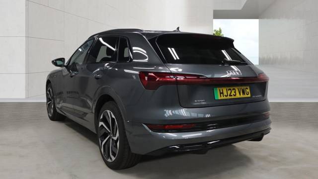 2023 Audi E-tron Black Edition 55 quattro 300,00 kW