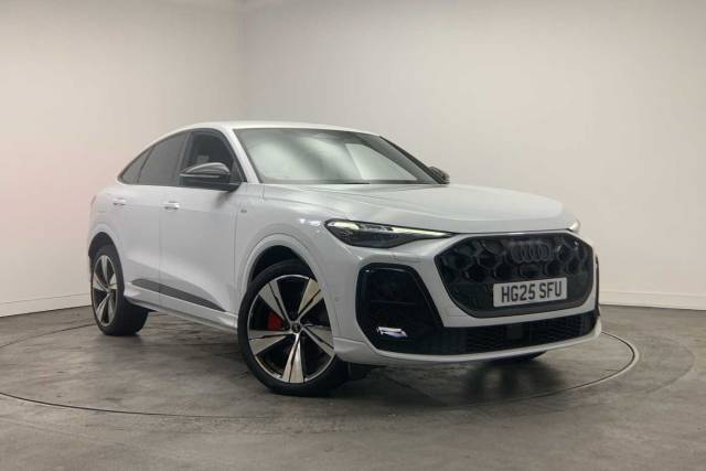 Audi Q5 Sportback 2.0 Edition 1 TDI quattro 204 PS S tronic 4x4 vehicle Diesel Glacier white, metallic