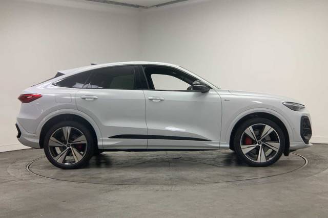 2025 Audi Q5 Sportback 2.0 Edition 1 TDI quattro 204 PS S tronic