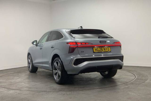 2026 Audi Q3 Sportback 1.5 S line TFSI  150 PS S tronic