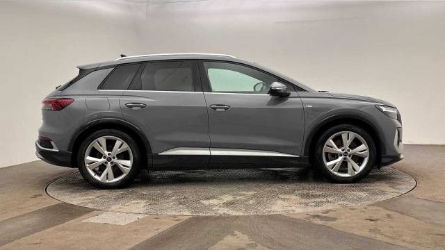 2023 Audi Q4 e-tron Q4  S line 40 e-tron  150,00 kW