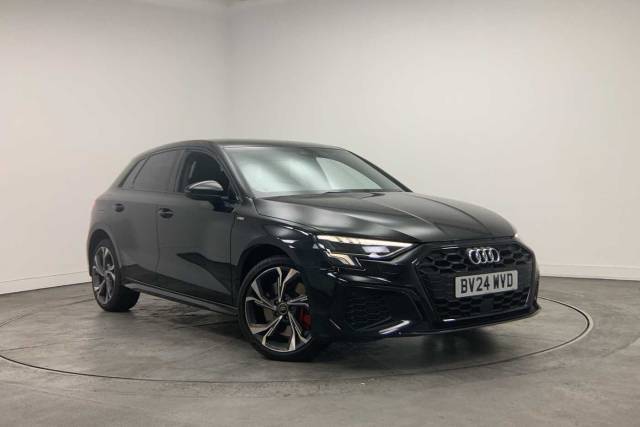 Audi A3 Sportback 1.4 S line Competition 45 TFSI e  245 PS S tronic Hatchback Hybrid Mythos black, metallic