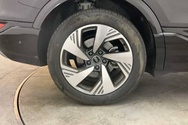 2026 Audi Q6 e-tron Q6 SUV S line e-tron performance  225,00 kW
