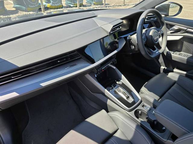 2026 Audi A3 Sportback 1.5 S line TFSI e  204 PS S tronic