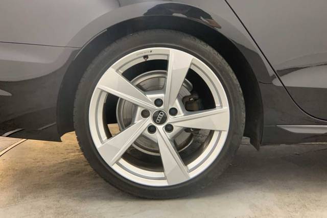 2023 Audi A4 Saloon 2.0 S line 35 TFSI  150 PS S tronic