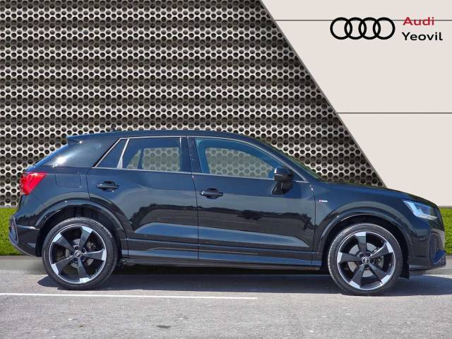 2023 Audi Q2 1.5 Black Edition 35 TFSI  150 PS 6-speed