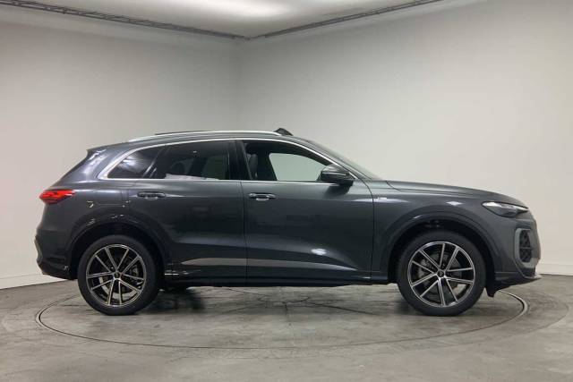 2025 Audi Q5 2.0 SUV S line TFSI quattro 204 PS S tronic