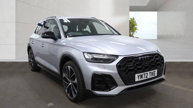 Audi Q5 TFSI e 2.0 Competition Vorsprung 55 TFSI e quattro 367 PS S tronic 4x4 vehicle Hybrid Floret silver, metallic