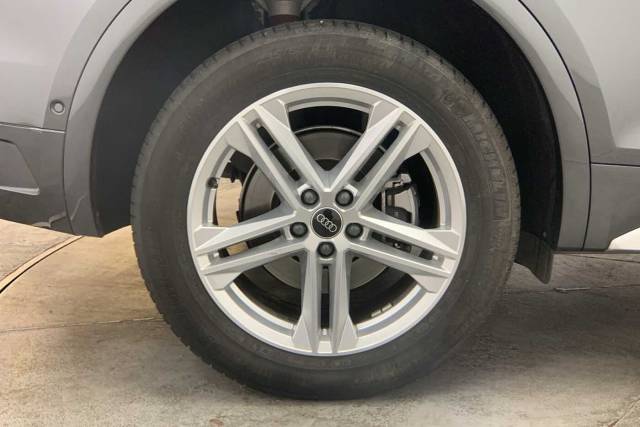 2024 Audi Q5 2.0 S line 45 TFSI quattro 265 PS S tronic