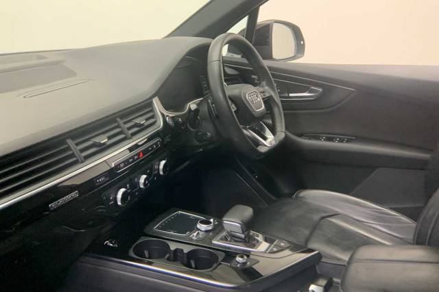 2019 Audi Q7 3.0 Black Edition 50 TDI quattro 286 PS tiptronic