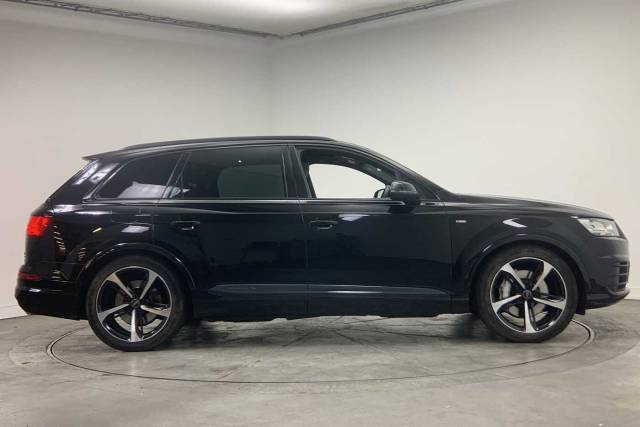 2019 Audi Q7 3.0 Black Edition 50 TDI quattro 286 PS tiptronic