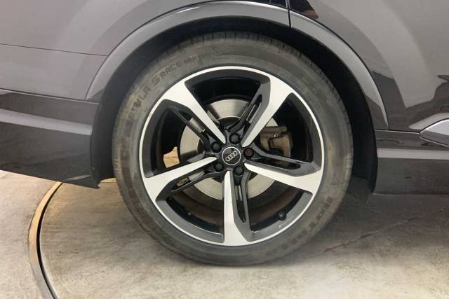2019 Audi Q7 3.0 Black Edition 50 TDI quattro 286 PS tiptronic