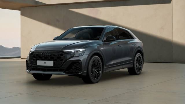 Audi Q8 3.0 AUDI Q8 SUV Black Edition TFSI quattro 340 PS tiptronic SUV Petrol Daytona grey, pearl effect