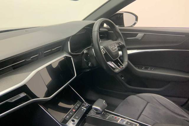 2022 Audi A6 Saloon 2.0 Black Edition 40 TFSI  204 PS S tronic