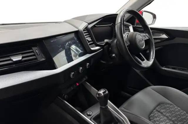 2020 Audi A1 Sportback 1.0 Sport 25 TFSI  95 PS 5-speed