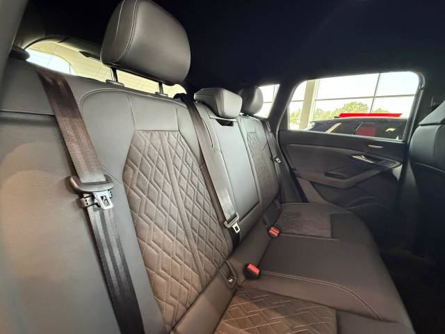 2026 Audi Q6 e-tron AUDI Q6 SUV Black Edition e-tron performance 225,00 kW
