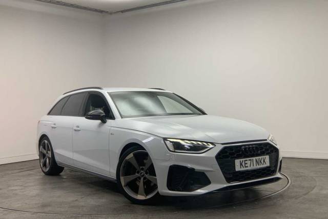 Audi A4 Avant 2.0 Avant Black Edition 35 TFSI S tronic Estate Petrol Glacier White Metallic