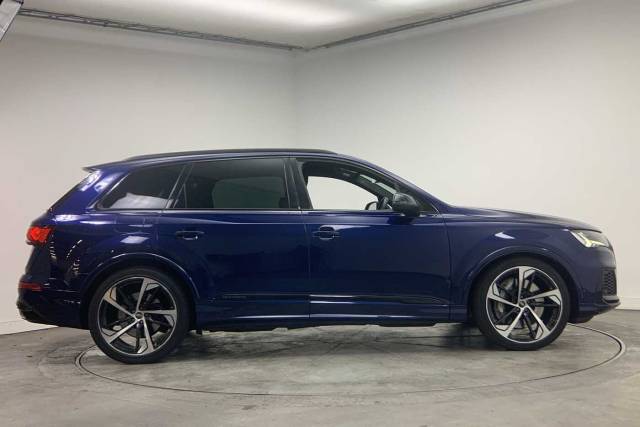 2021 Audi Q7 TFSI e 3.0 Black Edition 55 TFSI e quattro 381 PS tiptronic