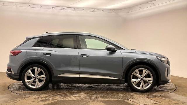 2023 Audi Q4 e-tron Q4  S line 40 e-tron  150,00 kW