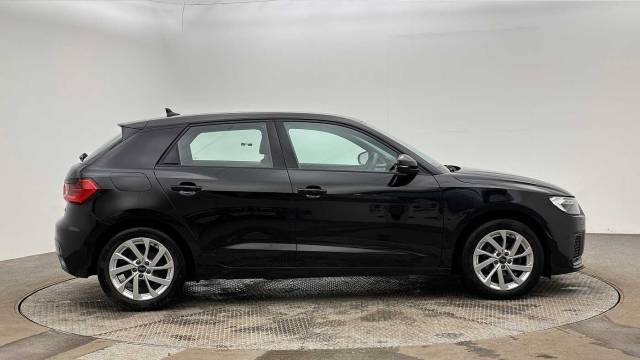 2023 Audi A1 Sportback 1.0 Sport 25 TFSI  95 PS 5-speed