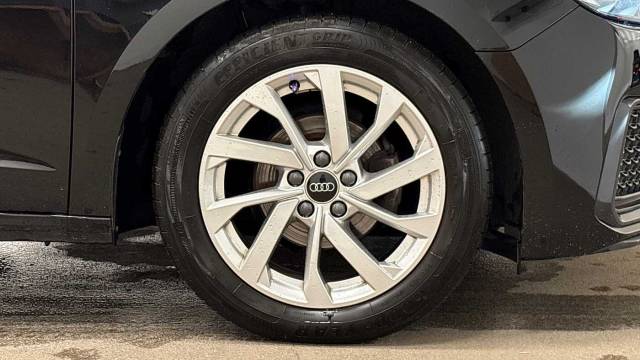 2023 Audi A1 Sportback 1.0 Sport 25 TFSI  95 PS 5-speed