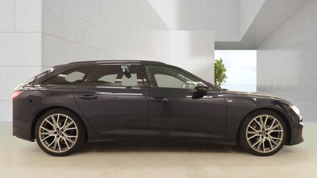 2022 Audi A6 2.0 Avant Black Edition 40 TFSI  204 PS S tronic