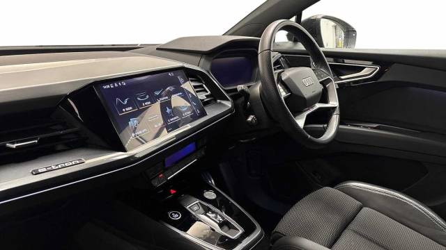 2023 Audi Q4 e-tron Q4  S line 40 e-tron  150,00 kW