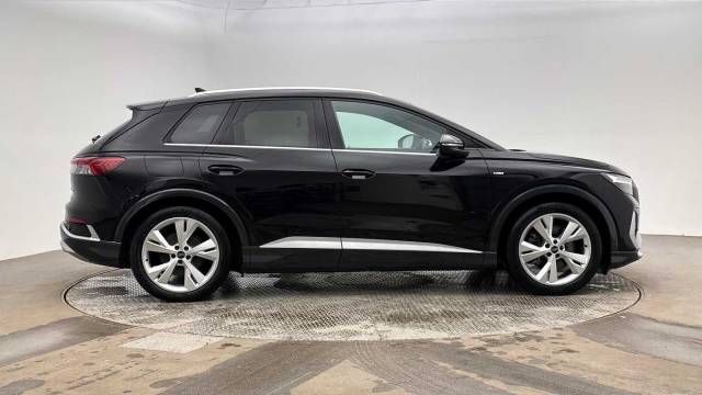 2023 Audi Q4 e-tron Q4  S line 40 e-tron  150,00 kW
