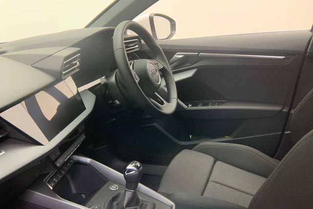 2026 Audi A3 Sportback 1.5 Sport TFSI  116 PS 6-speed