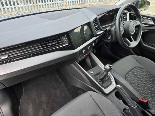 2023 Audi A1 Sportback 1.0 Sport 25 TFSI  95 PS 5-speed