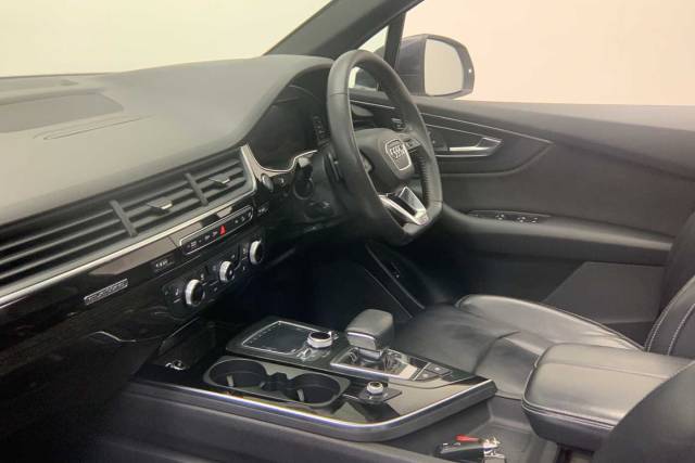 2019 Audi Q7 3.0 Black Edition 50 TDI quattro 286 PS tiptronic