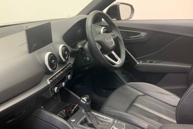 2021 Audi Q2 1.5 Vorsprung 35 TFSI  150 PS S tronic