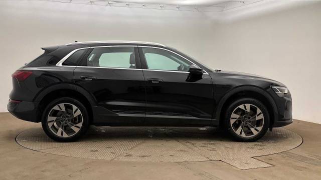 2023 Audi Q8 e-tron Sport 50 e-tron quattro 250,00 kW